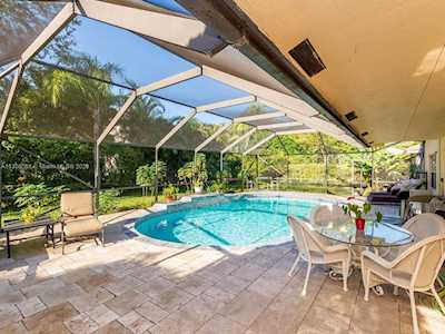 6534 NW 45th Way Coconut Creek, FL 33073