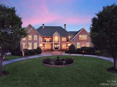 1605 Churchill Downs Dr Waxhaw, NC 28173