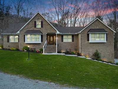 4620 Carvins Cove Salem, VA 24153