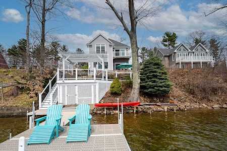 131 South Shore Road Webster, MA 01570