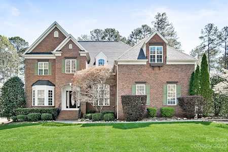 4264 Silver Eagle Ct Denver, NC 28037
