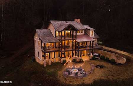 2099 Blue Iris Way Sevierville, TN 37876