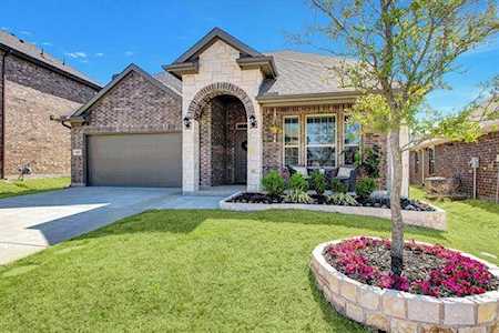 929 Royal Lane Celina, TX 75009