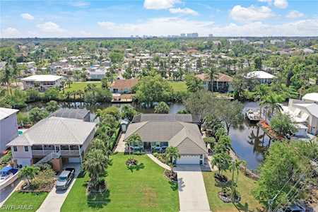 3831 Riviera Cir Bonita Springs, FL 34134