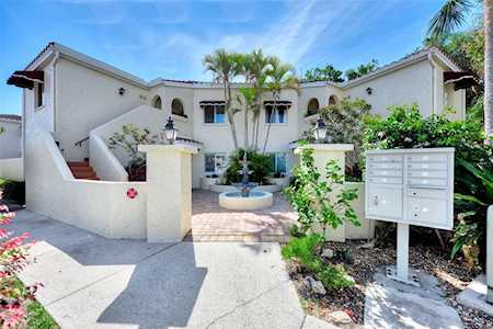 6101 34th St W #16E Bradenton, FL 34210
