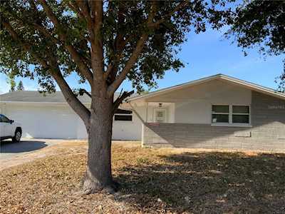 7827 Waxwood Dr Port Richey, FL 34668