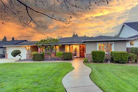 1070 Los Molinos Way Sacramento, CA 95864