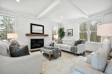48 Graystone Natick, MA 01760