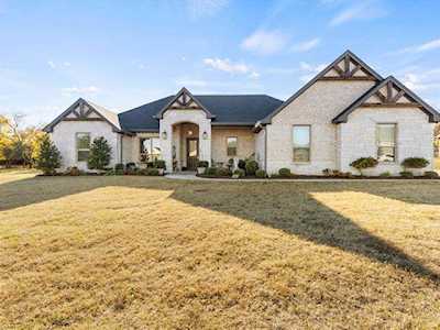 3810 Legend Trail Granbury, TX 76049