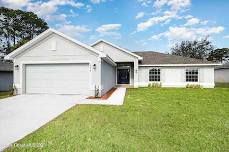 422 SW Saul Road Palm Bay, FL 32908
