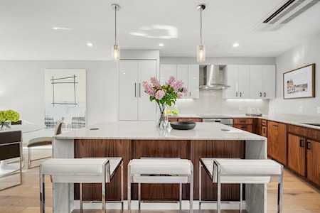 471 Hanover Street #6 Boston, MA 02113