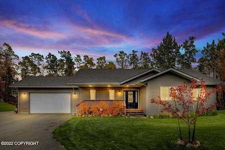 8235 N Highlander Loop Palmer, AK 99645