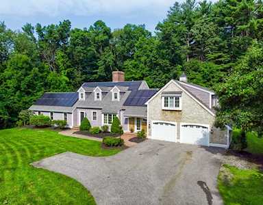 147 Washburn Street Northborough, MA 01532