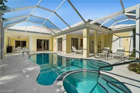 736 Ashburton Dr Naples, FL 34110