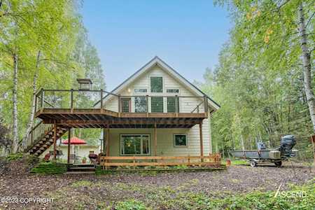 3071 N Edgewater Dr Wasilla, AK 99623
