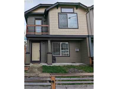 13713 NE 64th CIR Vancouver, WA 98682