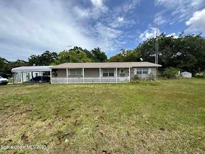 5995 Palm Street Mims, FL 32754