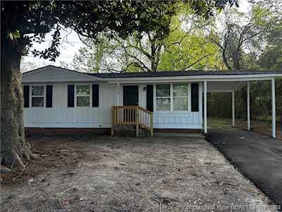 2016 Poinciana Ln Fayetteville, NC 28306