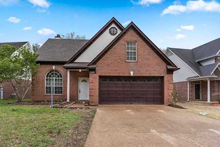 2400 Oak Springs Dr Memphis, TN 38016