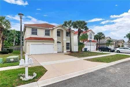 7445 Bryson Ct Lake Worth, FL 33467