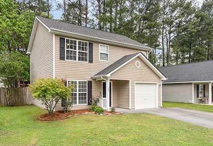 129 Trickle Dr Summerville, SC 29483