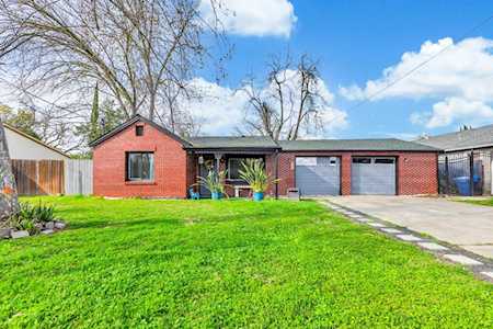 949 Azusa Street Sacramento, CA 95833
