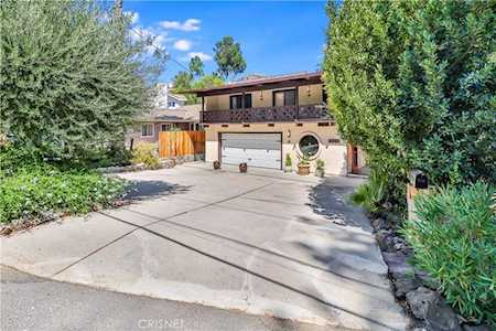 4911 Lewis Rd Agoura Hills, CA 91301