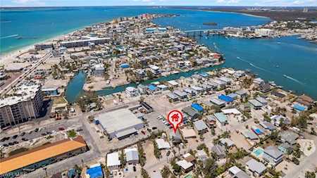 209 Miramar St Fort Myers Beach, FL 33931