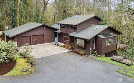 6004 Alameda Ave W University Place, WA 98467