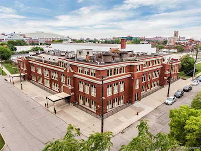 1395 Antietam Ave #52 Detroit, MI 48207