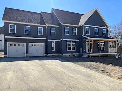 6 Red Hawk Trail Acton, MA 01720