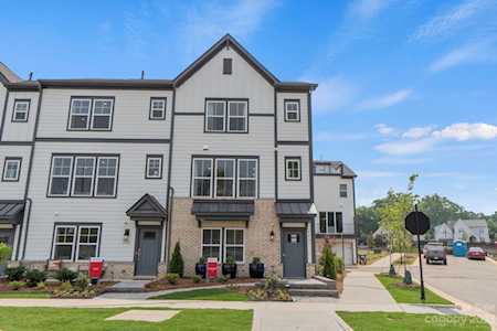 5013 Nestling Spring St Charlotte, NC 28205