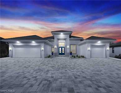 5749 Rose Garden Rd Cape Coral, FL 33914