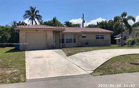 2950 S Seacrest Blvd Boynton Beach, FL 33435