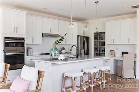 226 Bolden Alley Charlotte, NC 28217