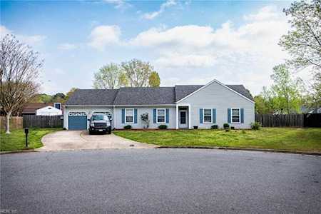 2704 Admiralty Ct Chesapeake, VA 23323