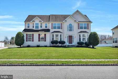 127 Golden Meadow Ln Sicklerville, NJ 08081