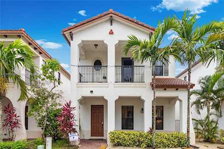 8294 NW 39th Ct Cooper City, FL 33024