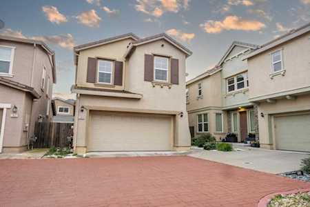 1898 Mammoth Way Sacramento, CA 95834