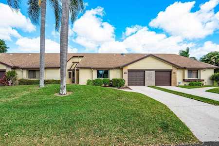 110 Village Walk Drive Royal Palm Beach, FL 33411