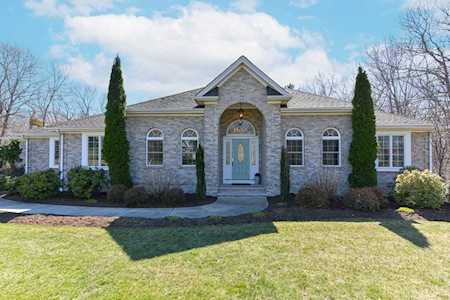 29 Farm Rd Rehoboth, MA 02769
