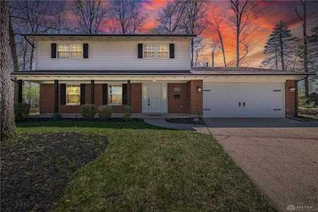 2525 Timber Oak Circle Dayton, OH 45440