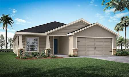1946 Golden Beak Dr Eagle Lake, FL 33839