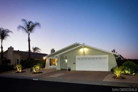 11542 Oculto Road San Diego, CA 92127