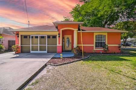 10222 Takomah Trl Tampa, FL 33617