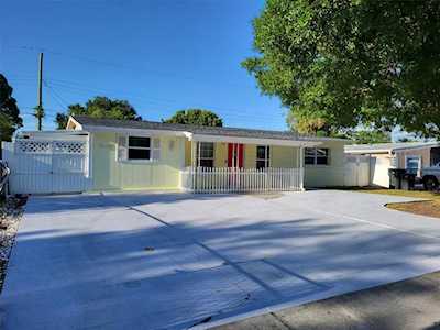 5506 Golden Dr Tampa, FL 33634