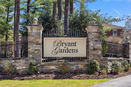 10 Bryant Crescent #1M White Plains, NY 10605