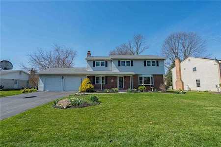 1536 Country Club Rd Allentown, PA 18106