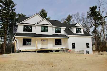 2 Cartwright Lane Billerica, MA 01821