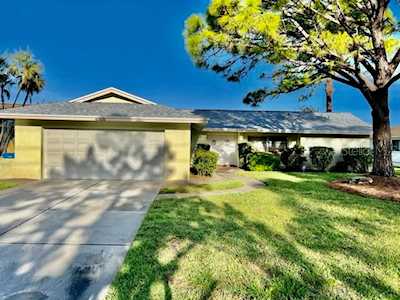 6510 Burning Tree Dr Seminole, FL 33777